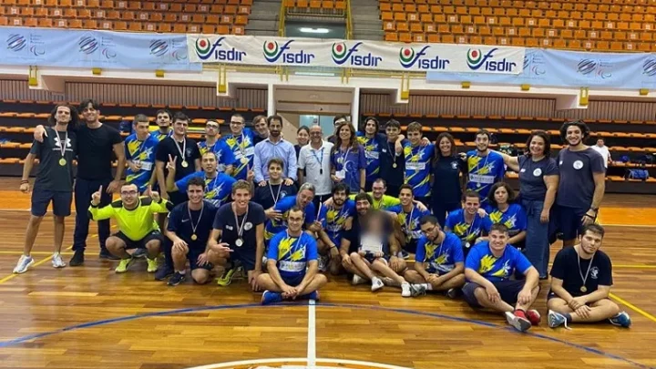Cal­cio a 5 Fi­sdir, fi­na­le Cam­pio­na­to Mes­si­na: la ASD Del­fi­ni Blu in vet­ta sul po­dio si­ci­lia­no